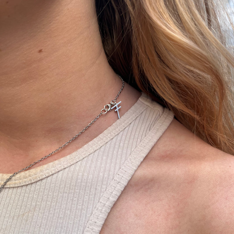 Cross pendant silver